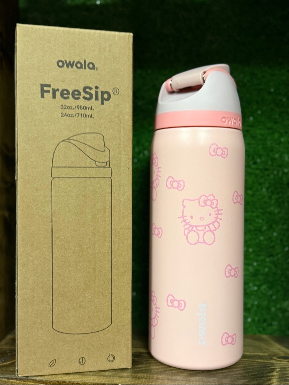 Owala FreeSip Pink Hello Kitty Insulated Water Bottle